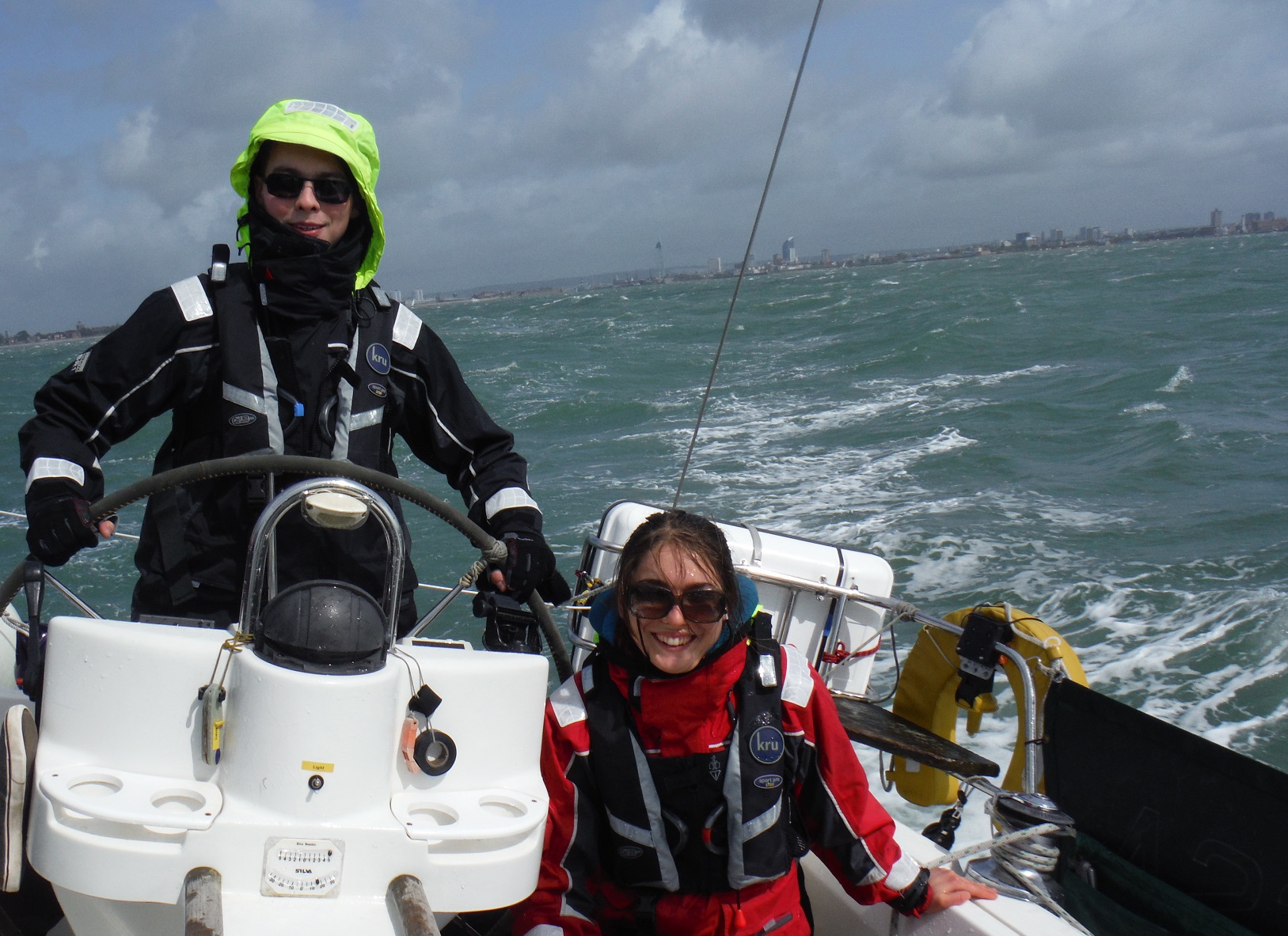 Heavy Weather Sailing Weekend In The Solent